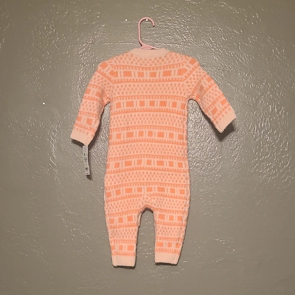 Carter's Peach Geometric Kids One Piece 9 Months NWT Button Closure